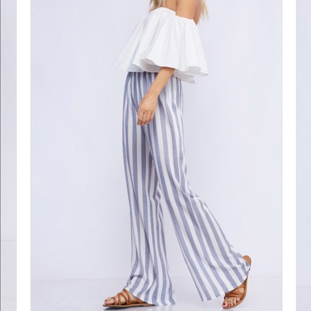 💙 💙 Casual Blue and White Pants - Picture 2 of 7
